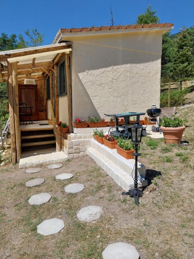 Petit Studio Dans La Prairie Saint-Auban  Extérieur photo