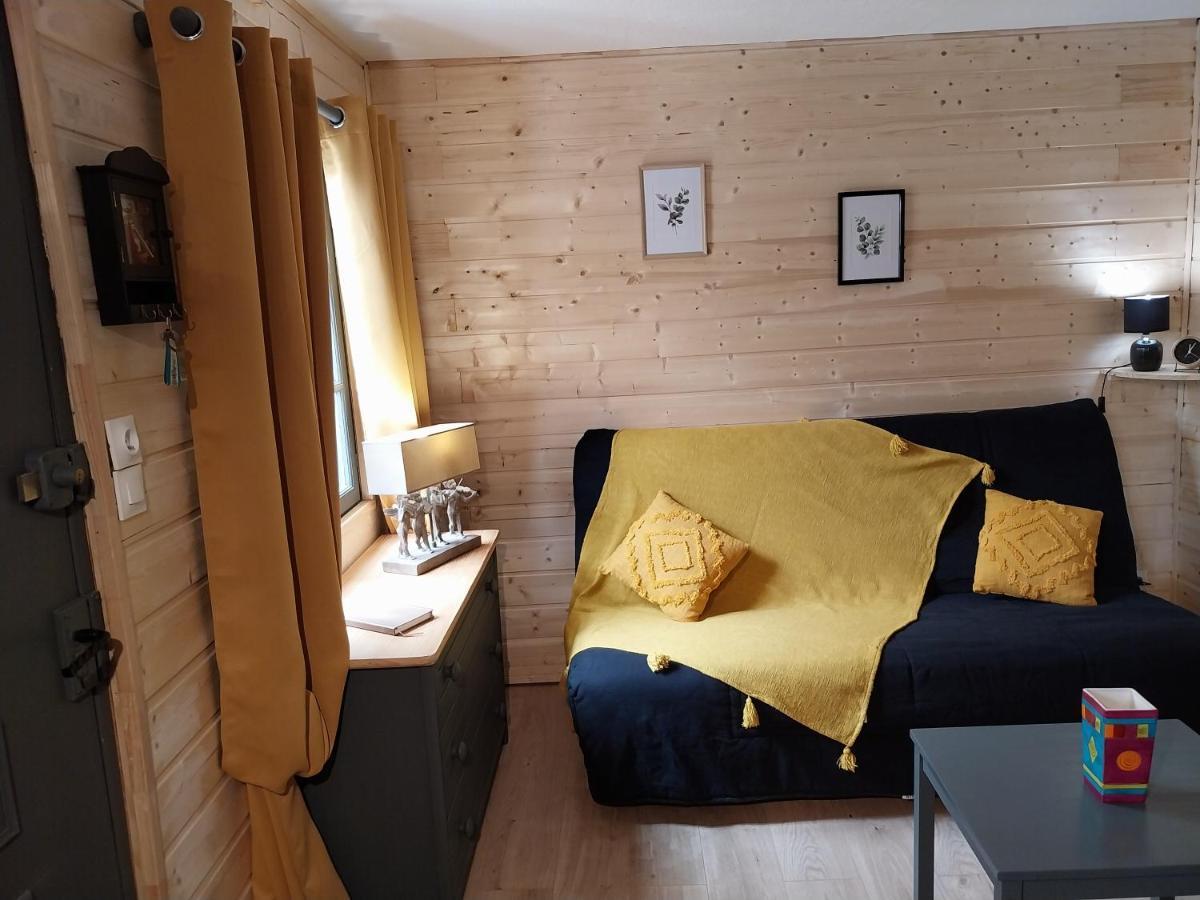 Petit Studio Dans La Prairie Saint-Auban  Extérieur photo