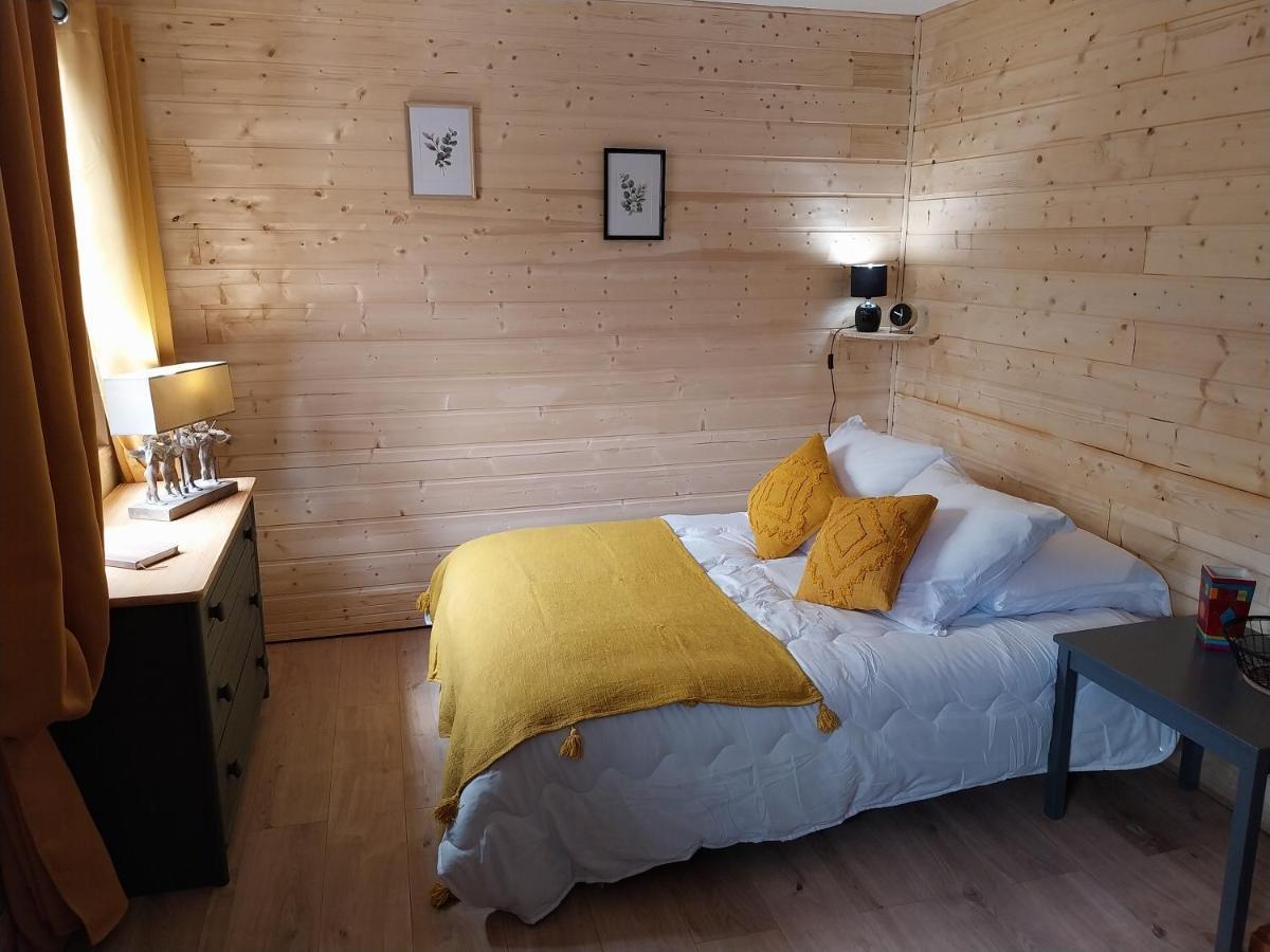 Petit Studio Dans La Prairie Saint-Auban  Extérieur photo