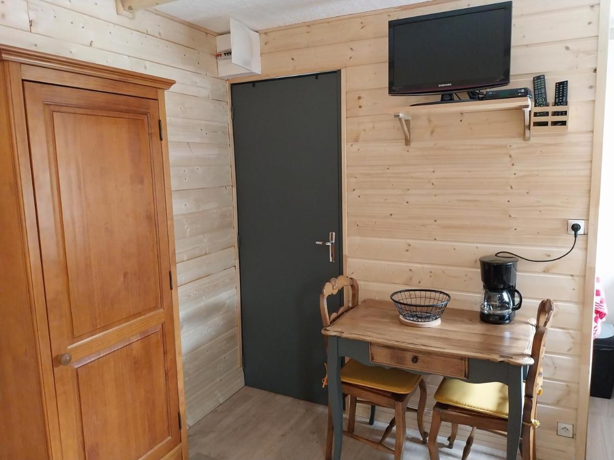 Petit Studio Dans La Prairie Saint-Auban  Extérieur photo